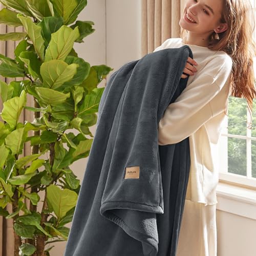 Bedsure Thick Heavy Warm Blankets for Winter, Soft Fleece Twin Blanket for Bed, GentleSoft Cozy Fluffy Thick Winter Christ...