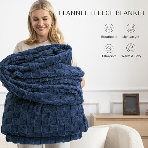 Exclusivo Mezcla Fleece Throw Blanket for Couch,Super Soft and Warm Lightweight Checkered Pattern Blankets for All Season...