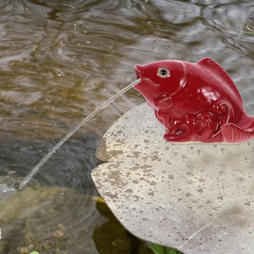 HOMSFOU Ceramic Carp Fountain Spitter Outdoor Garden Fish Ornament Water Spray Feature for Patio Pool and Yard Decoration ...