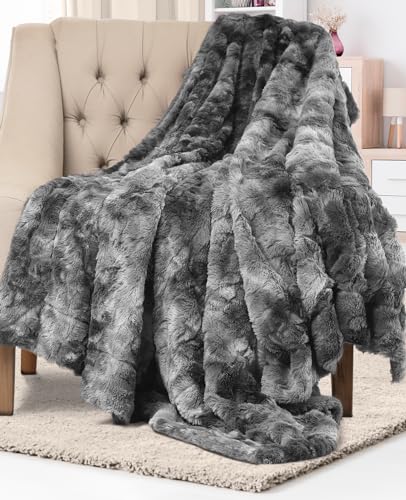 Everlasting Comfort Soft & Comfortable Gray Faux Fur Throw Blanket for Couch - (50"x65") Minky & Fluffy Fall Blankets & Th...