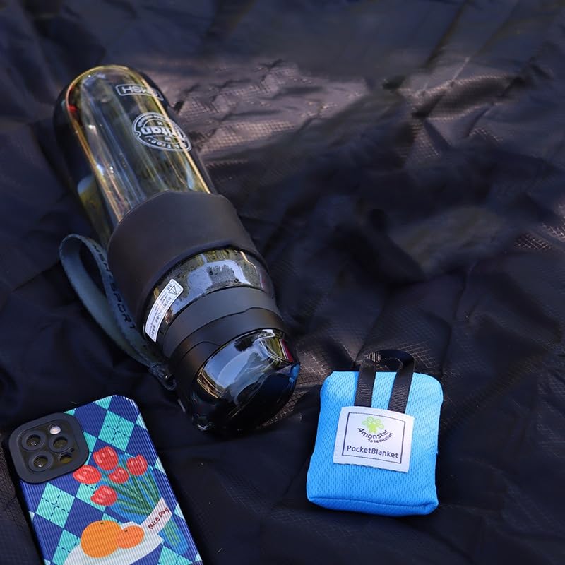 Mini Portable Lightweight Picnic Mat Pocket Blanket Waterproof Outdoor Travel Camping Beach Blanket Foldable Durable