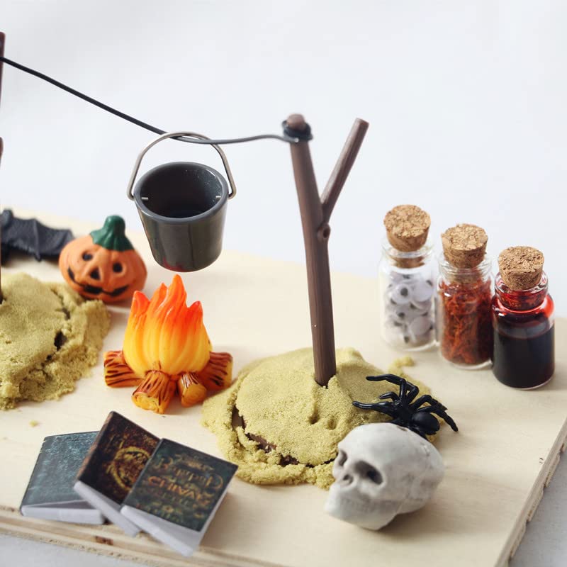 SXFSE Dollhouse Decoration Accessories, 1:12 Dollhouse Ornament Mini Halloween Horror Decoration Set