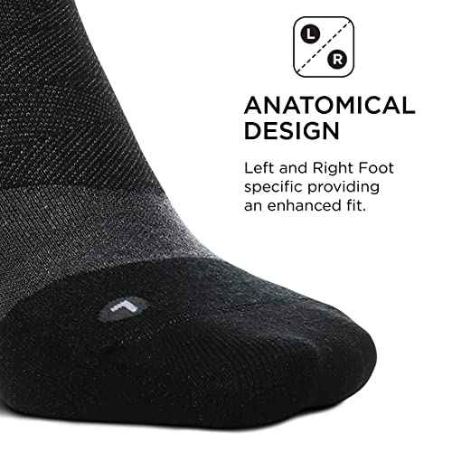 Feetures Merino 10 Max Cushion Crew Sock - Wool Socks for Women & Men