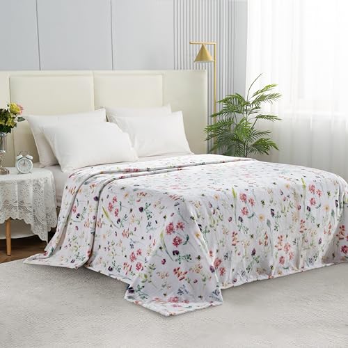 Elegant Comfort Ultra Soft Print Flannel Fleece Bed Blanket, Cozy-Fuzzy Lightweight Bedspread Coverlet, All Season Decorat...