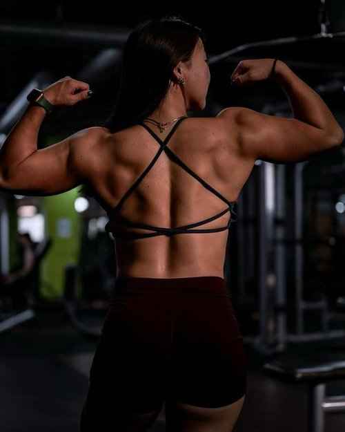 Aoxjox Women's Workout Sports Bras Fitness Ivy Low Impact Bra Yoga Crop Tank (Black 3 Pieces Pack, Large)