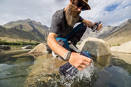 LifeStraw Peak Series - Collapsible Squeeze Bottle Water Filter System – 650ml for Trail Running, Through Hiking, Travel, ...