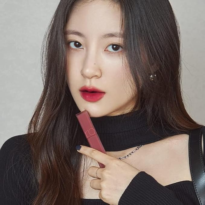 rom&nd BLUR FUDGE TINT 08 Currant Jam | Velvety Matte Lip Stain | Smooth, Non-Drying Berry Red K-Beauty Lip Makeup
