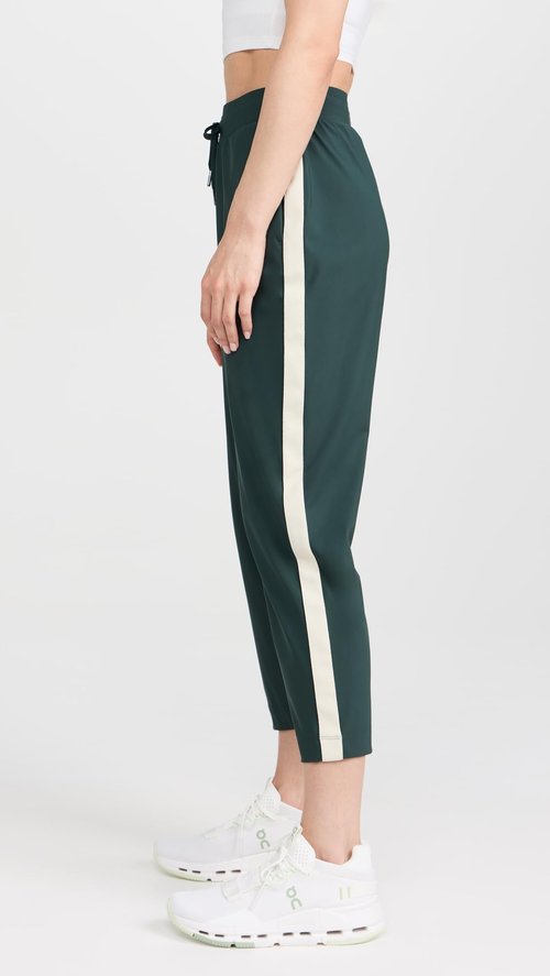 Sweaty Betty Explorer 25" Casual Tapered Workout Pant