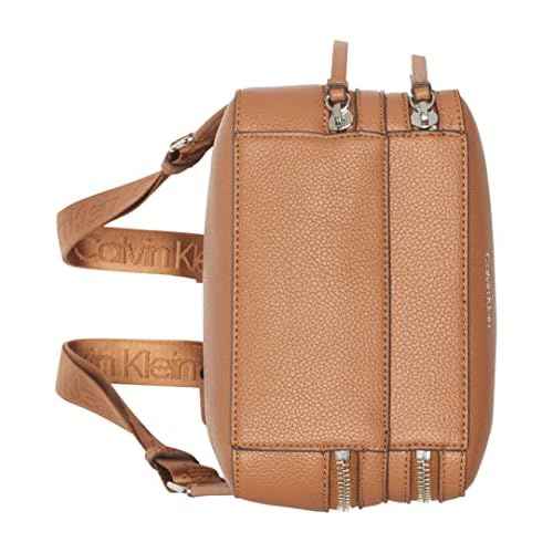 Calvin Klein Estelle Novelty-Backpack, Caramel