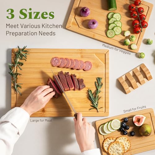 Kikcoin Bamboo Cutting Boards for Kitchen, 3 Piece Wood Cutting Board Set with Stand and Non-slip Feet, Knife Friendly Cho...