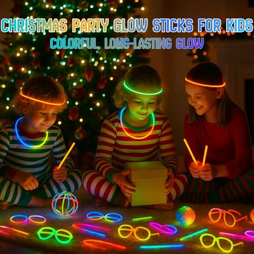 Ammy Glow – 205 Pcs Glow Sticks Bulk Party Pack – Glow in the Dark Party Supplies with Glow Bracelets & Necklaces – New Ye...