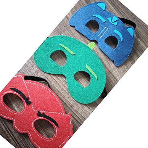 Kids Superhero Capes and Masks Set Bulk Dress Up Costumes with Bracelets for Boys and Girls Ages 2-12 – Satin Capes, Felt Masks, Birthday Party Favors, Pretend Play Toys