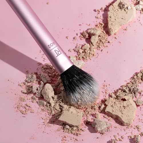 Real Techniques Setting Brush With Ultra Plush Custom Cut Synthetic Bristles and Extended Aluminum Ferrules to Build Coverage