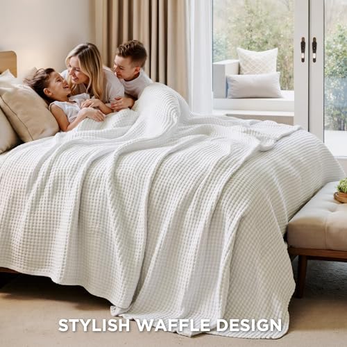 Bedsure Cooling Bamboo Waffle Queen Size Blanket - Soft, Lightweight and Breathable Full Blankets for Hot Sleepers, Luxury...