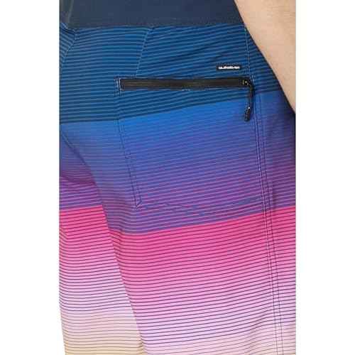 Quiksilver Men's Standard Surfsilk Massive 20 Boardshort Swim Trunk