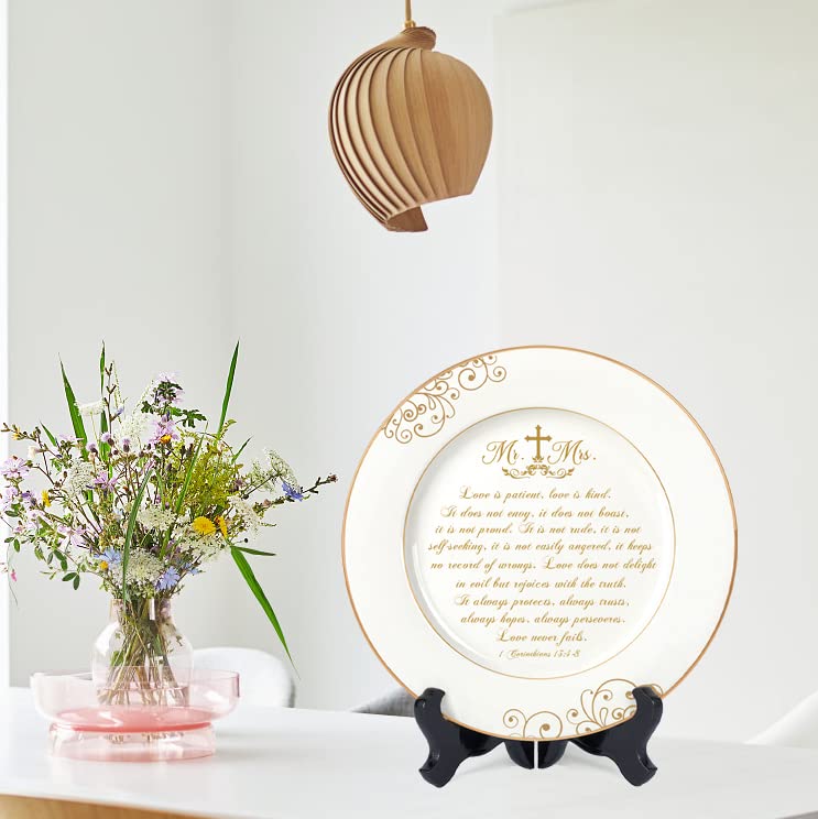 Urllinz Best Anniversary Wedding Gifts for Couples Unique 2025 - Mr and Mrs Plate with 24k Gold Foil Decorations, Newlywed Bridal Shower Engagement Gift for Her Him, Ceramic 9"