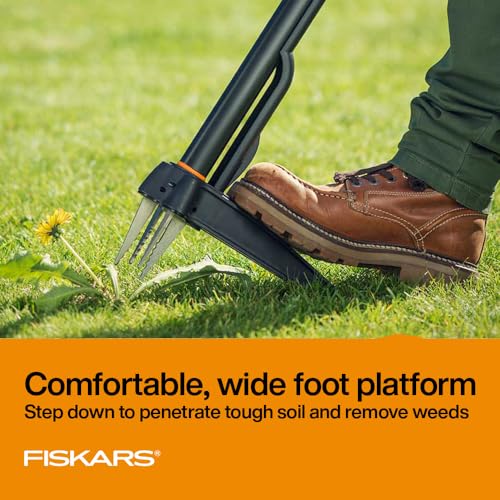 Fiskars 4-Claw Stand Up Weed Puller Tool, Gardening Hand Weeding Tool with 39" Long Ergonomic Handle with Easy-Eject Mecha...