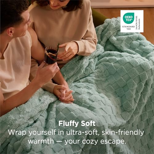 Bedsure GentleSoft Sage Green Throw Blanket for Couch - Checkered Fleece Blankets Christmas Gifts for Women Men Girls, Cut...