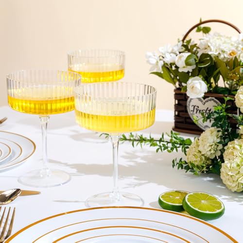 LIYH 20pcs Champagne Glasses 10 Oz Cocktail Coupe Glasses Champagne Flutes Plastic Coupe Cups Disposable Martini Cups Perf...