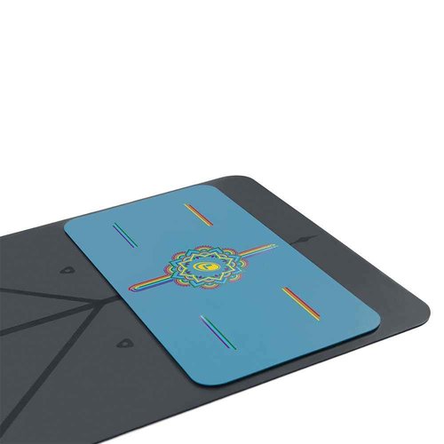 Liforme Yoga Pad - Patented Alignment System, Warrior-like Grip, Non-slip, Eco-friendly and biodegradable, 4.2mm thick pad for knee, elbow and hand support during Yoga (Blue Sky)