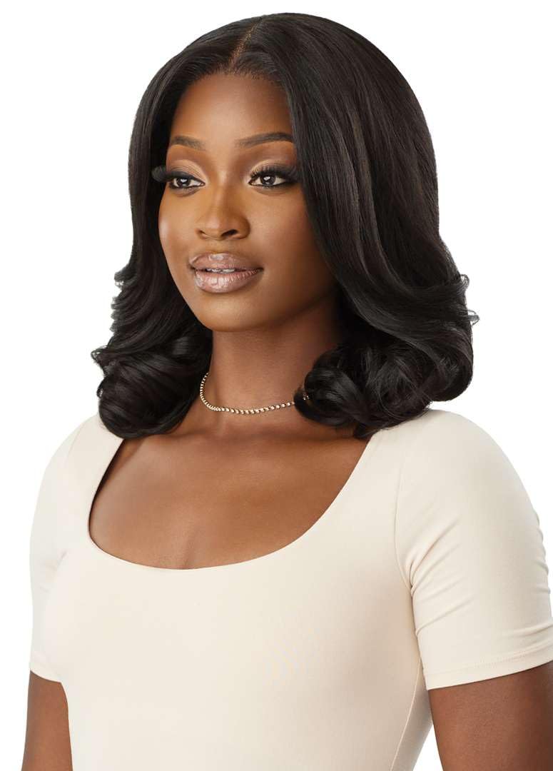 Outre Lace Front Wig - Perfect Hair Line 13X4 - Mikara (OFF BLACK 1B)