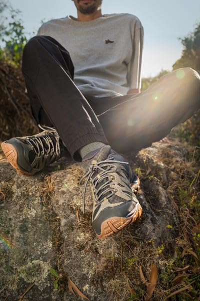 Merrell unisex-adult Men's and Women's Heavyweight Merino Wool Hiking Crew Socks- 1 & 3 Pairs - Reinforced Cushion
