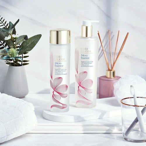 Estée Lauder Micro Essence Treatment Lotion Toner Fresh with Sakura Ferment | Hydrating & Soothing + Skin Barrier Repair, 3.4 Fl Oz