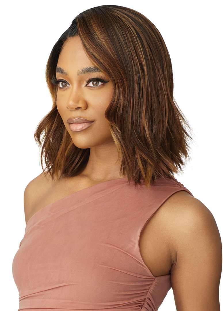 Outre Lace Front Wig - Melted Hairline - Adelina (DR4/PEARL BLONDE)