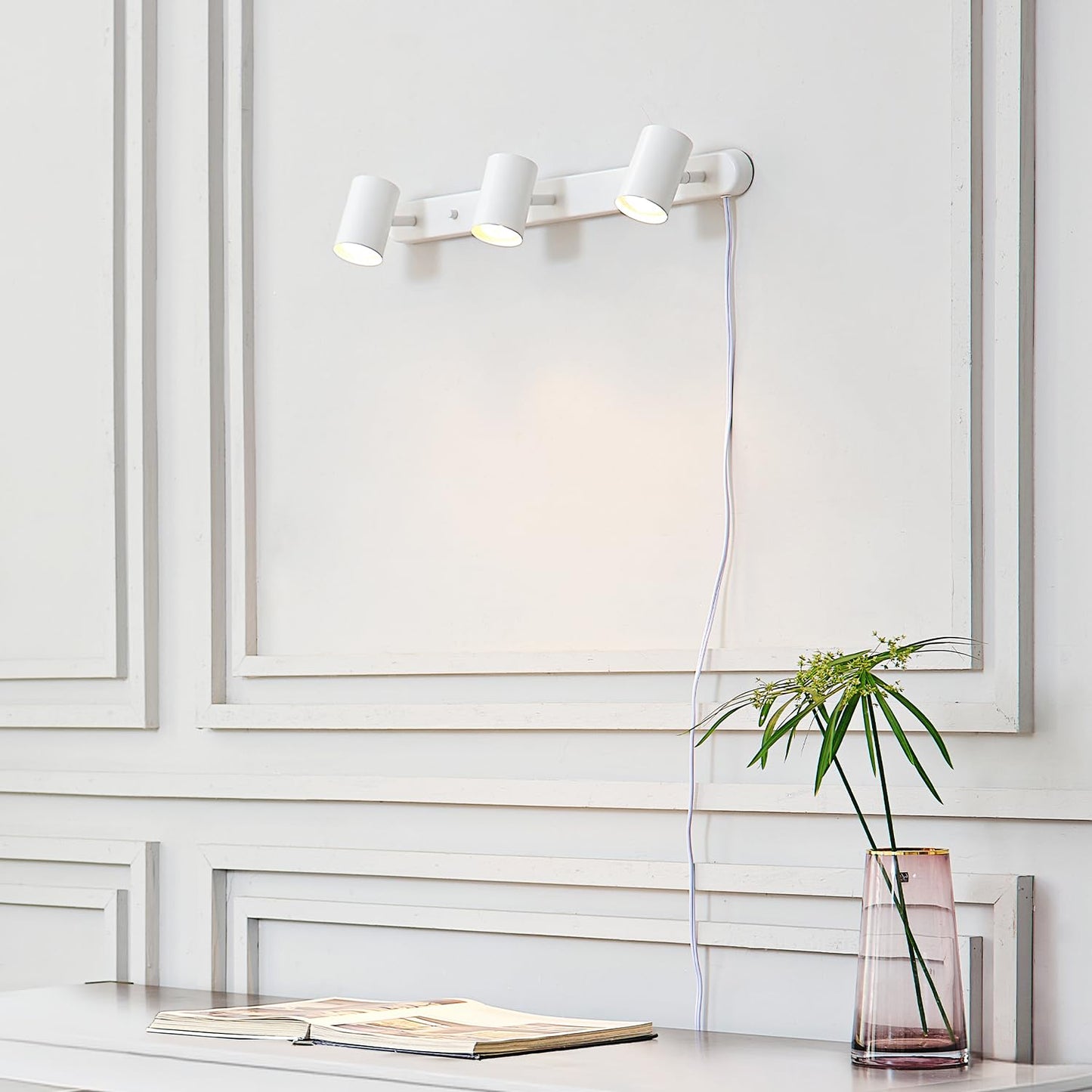 Globe Electric 60024 3-Light Plug-in Track Lighting, Adjustable Heads, Matte White Finish, 22-inch, GU10 Base, 15-Foot Cord with in-Line Switch, Modern Ceiling Light for Apartments and Rentals