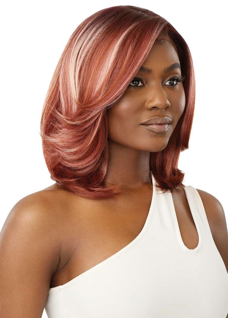 Outre Lace Front Wig - Perfect Hair Line 13X4 - Milani (HAVANA BROWN)