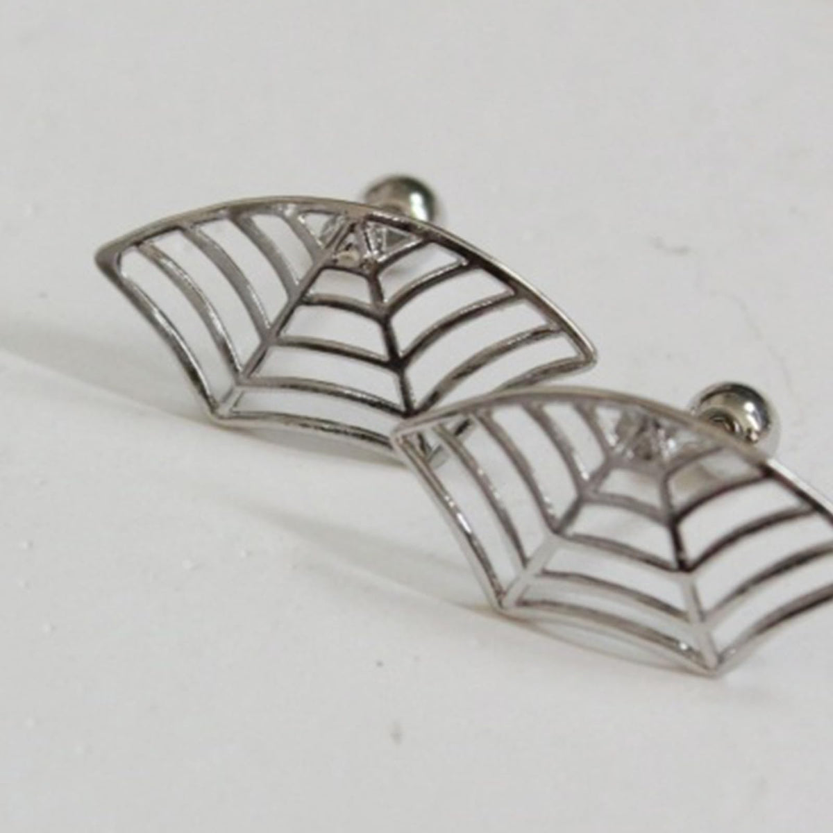 Halloween Earrings for Women Silver Spider Earrings Spider Helix Piercing Jewelry Halloween Costume Outfit Jewelry