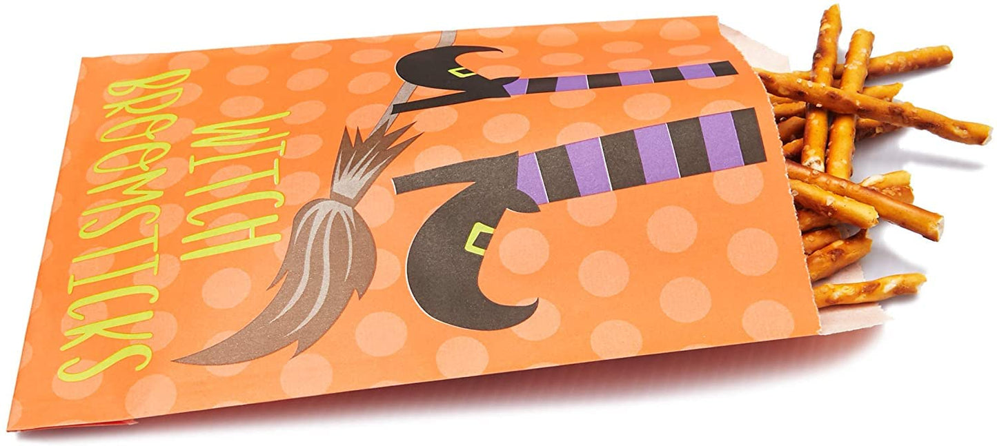 BLUE PANDA 100-Pack Halloween Paper Treat Bags - Small Candy and Favor Containers - 4 Spooky Designs: Vampire Teeth, Witch Broomsticks, Bag of Bones & Spider Eggs (7.5"x5.2")