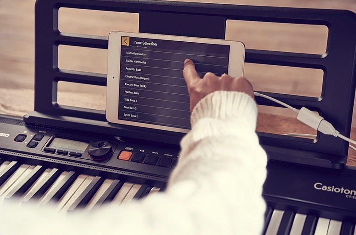 Casio Casiotone CT-S300 – Portable Keyboard | Touch-Sensitive | 400 Tones, 77 Rhythms & Pitch Bend | Ideal for Music Creation Anytime, Anywhere