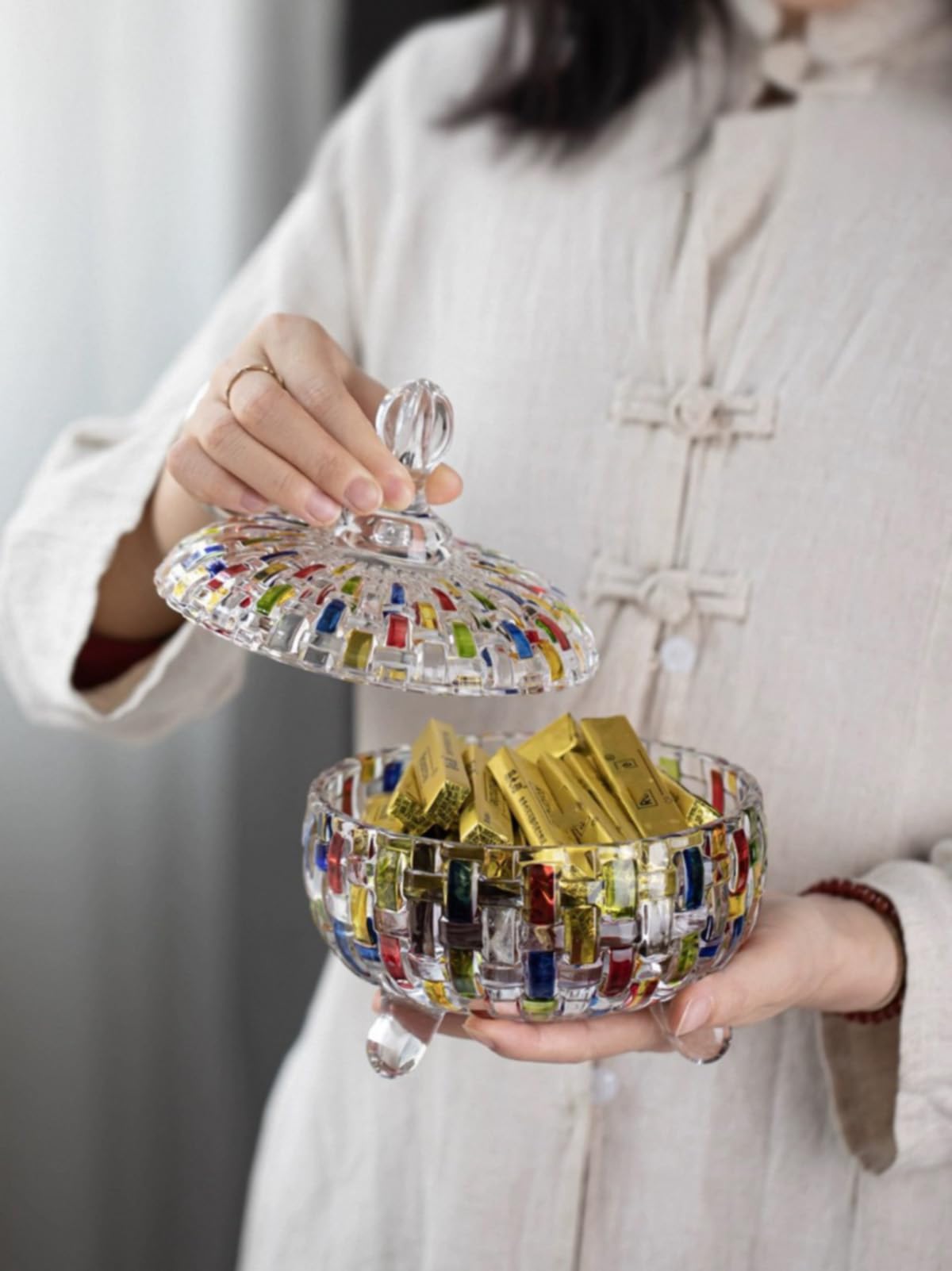 MAGCOLOR Elegant-Hand Painted Colorful Large Crystal Glass Candy Box,Candy jars with Lid,Storage Jewelry Jar,Candy dish covered,Great Gift for Family Friends-24 oz-Cute Candy servers.