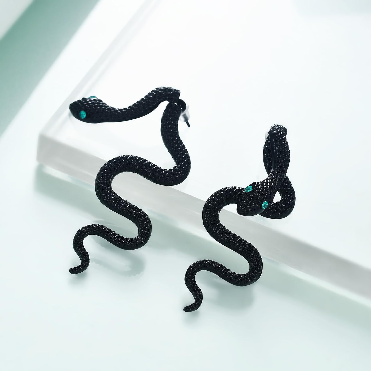 Black Snake Earrings for Women Men Punk Snake Stud Earrings Halloween Black long Snake Earrings Goth Dangle Detachable Earrings