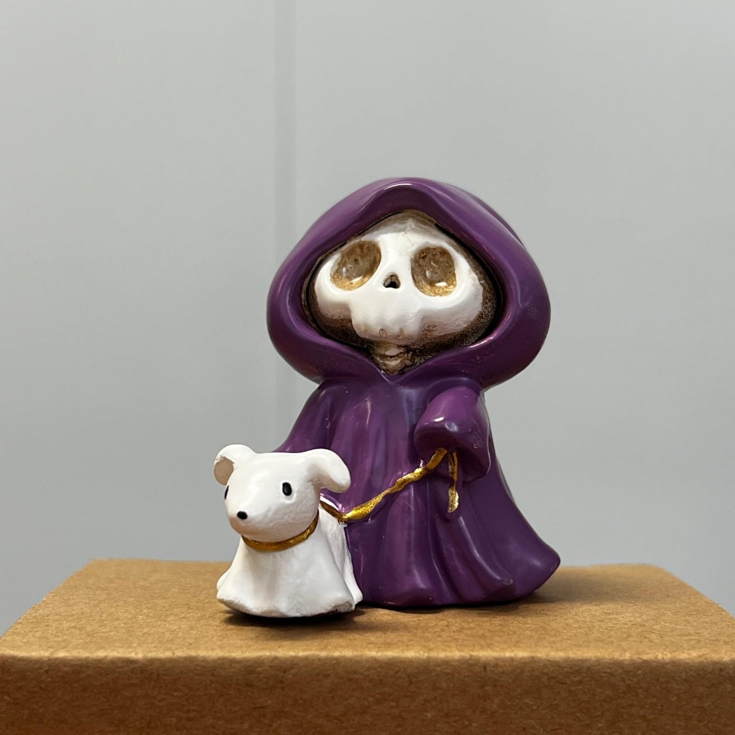 Daisylily Adorable Skull Grim Reaper Statue with Walking Dog Ghost Statue Figurine, Halloween Home Tabletop Decoration - Walking Dog