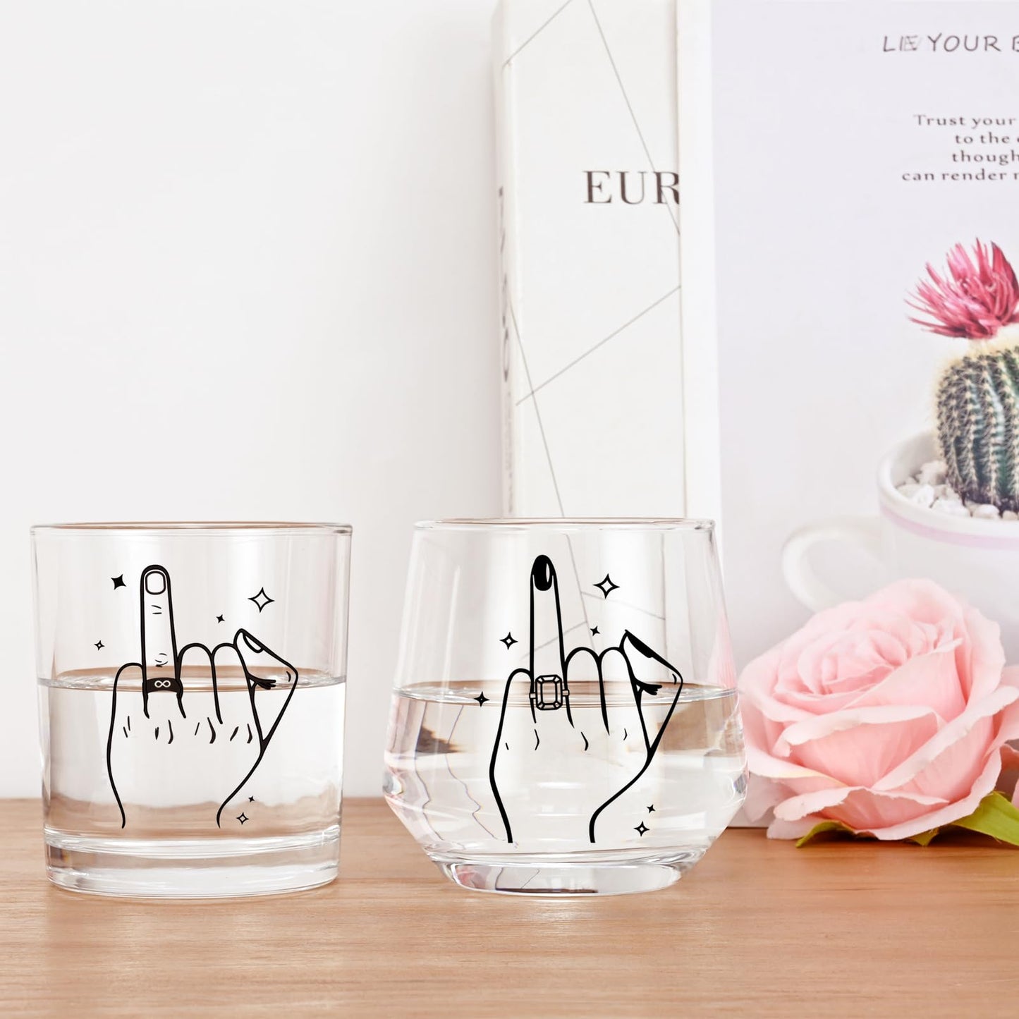 Futtumy Ring Finger Wine Glasses and Whisky Glasses, Wedding Gifts for Couples, Bridal Shower Gifts, Engagement Gift, Bride and Groom Gift, Engagement Present for Couples Mr. Mrs. His Hers