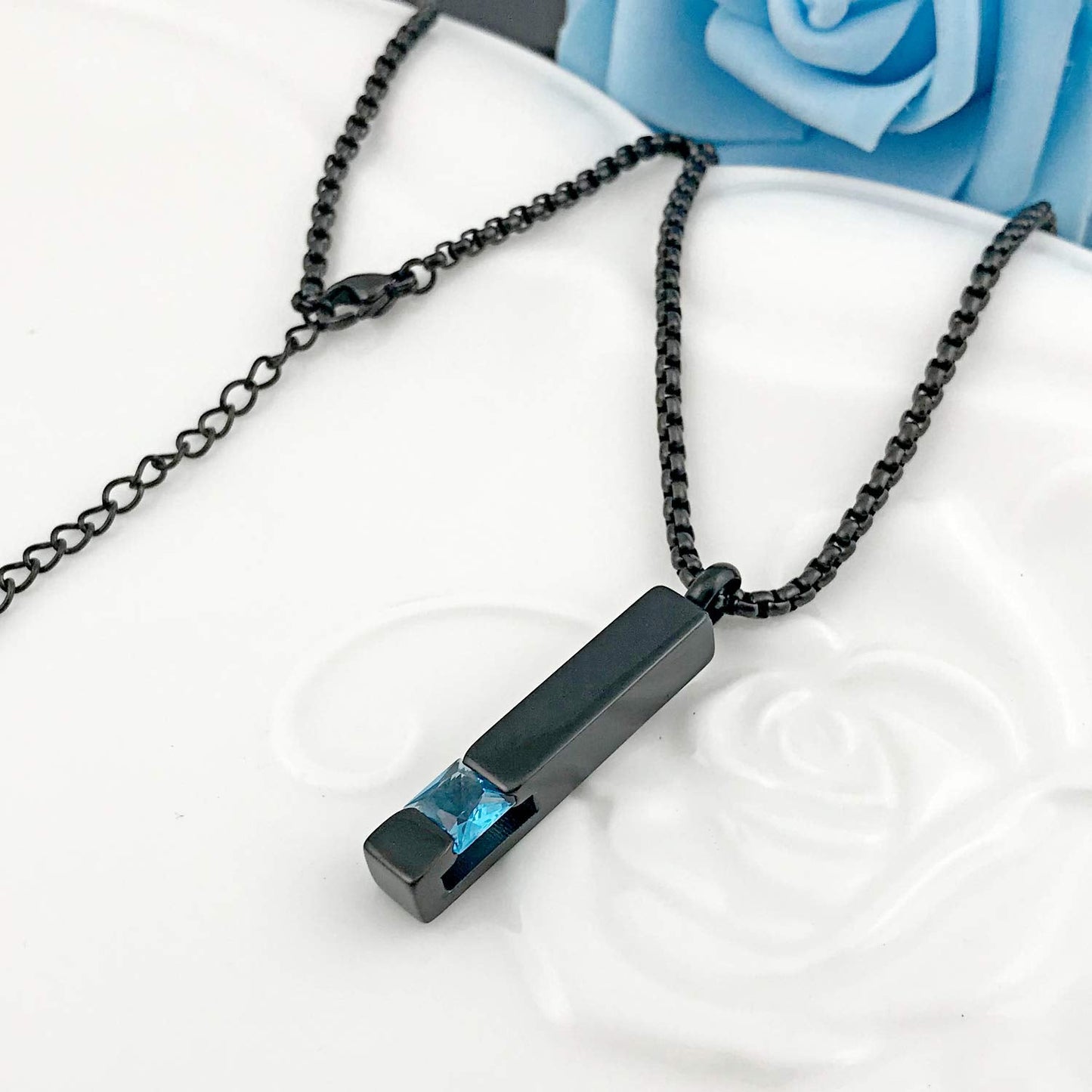 YOUFENG Urn Necklaces for Ashes Birthstone Cube Urns for Human Ashes Memorial Cremation Urn Locket Keepsake Ashes Jewelry (Decem
