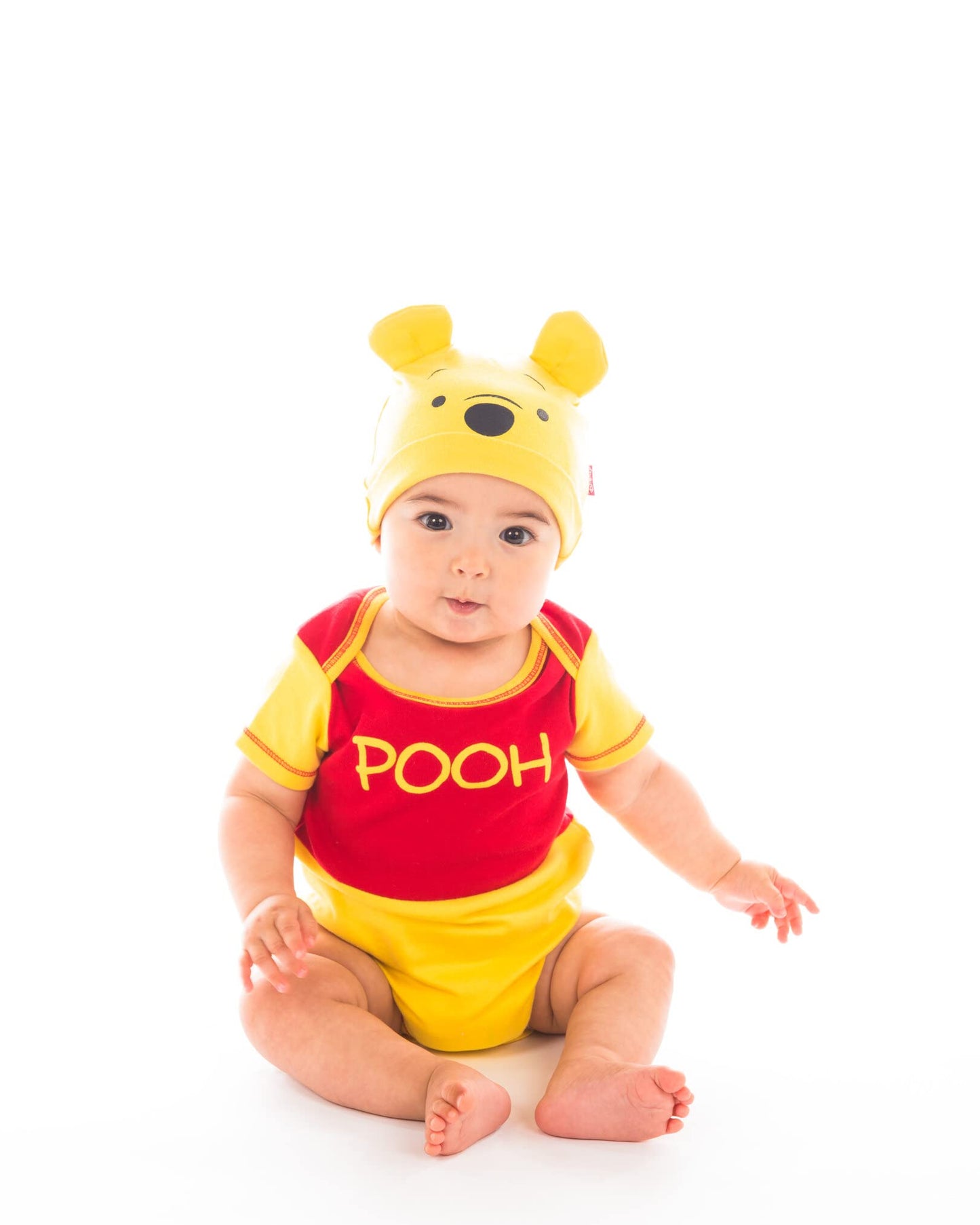 Disney Boys' Winnie the Pooh Bodysuit with Cap Set, Yellow, 0/3M