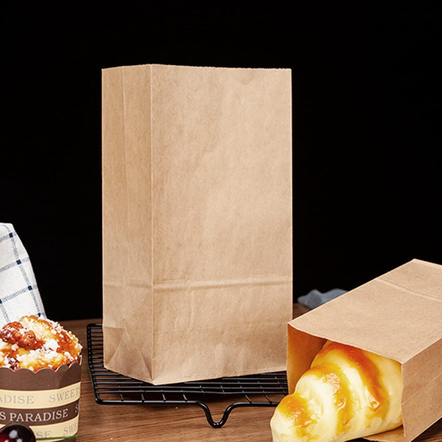 BadenBach 50 Pack 12 Lb Brown Paper Lunch Bags, 12.5" x 7" x 4.3" Large Bread Bags Bulk, Heavy Duty kraft Paper Sacks for Grocery Wrapping, Retail Shopping, Bakery, Party Favors