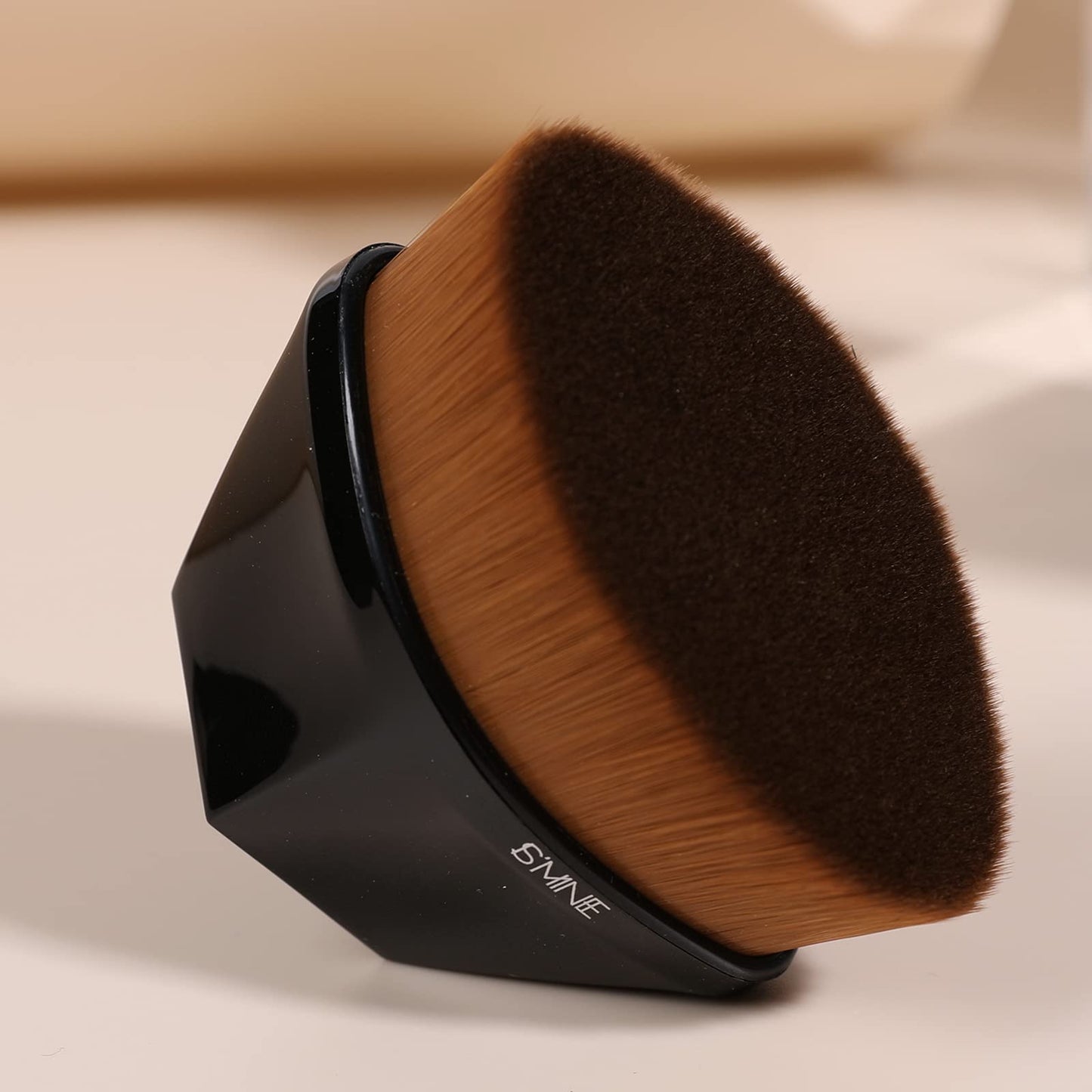 ISMINE Foundation Makeup Brush Flat Top Kabuki Hexagon Face Blush Liquid Powder Foundation Brush for Blending Liquid, Cream or F