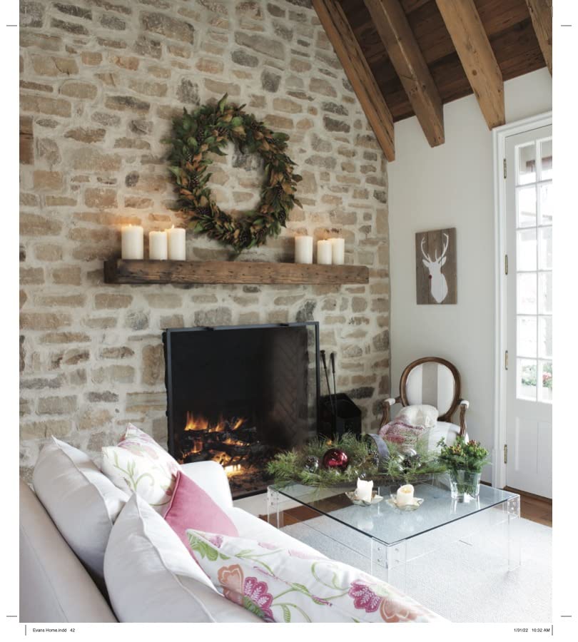 Christmas in the Cottage: Come Home to Comfort & Joy (Cottage Journal)