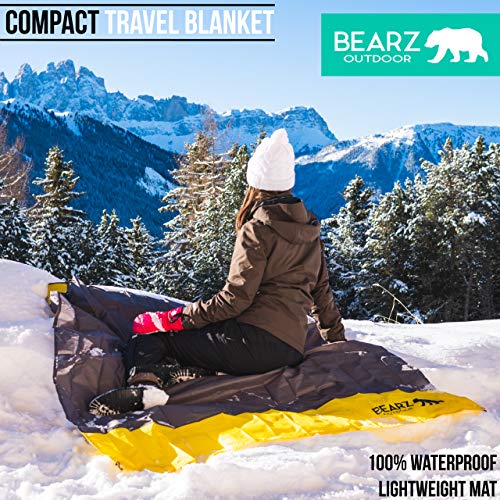 BEARZ Outdoor Pocket Blanket - Beach Blanket Waterproof Sandproof, Picnic Blankets Waterproof Foldable, Lightweight & Comp...