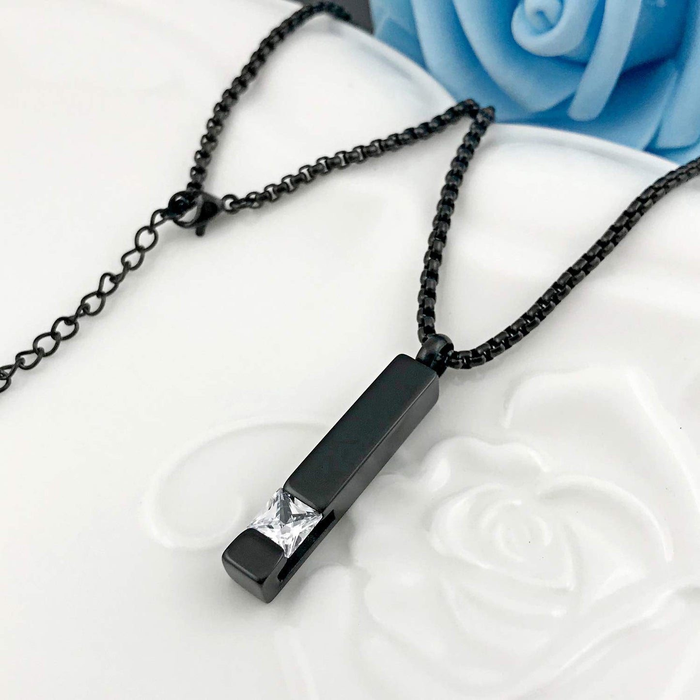 YOUFENG Urn Necklaces for Ashes Birthstone Cube Urns for Human Ashes Memorial Cremation Urn Locket Keepsake Ashes Jewelry (April