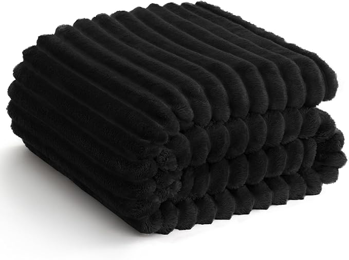 HIMEET Black Twin Size Blanket for Bed - 300GSM Soft Cozy Blankets, Cute Small Lightweight Fleece Throws, Birthday Gifts, ...