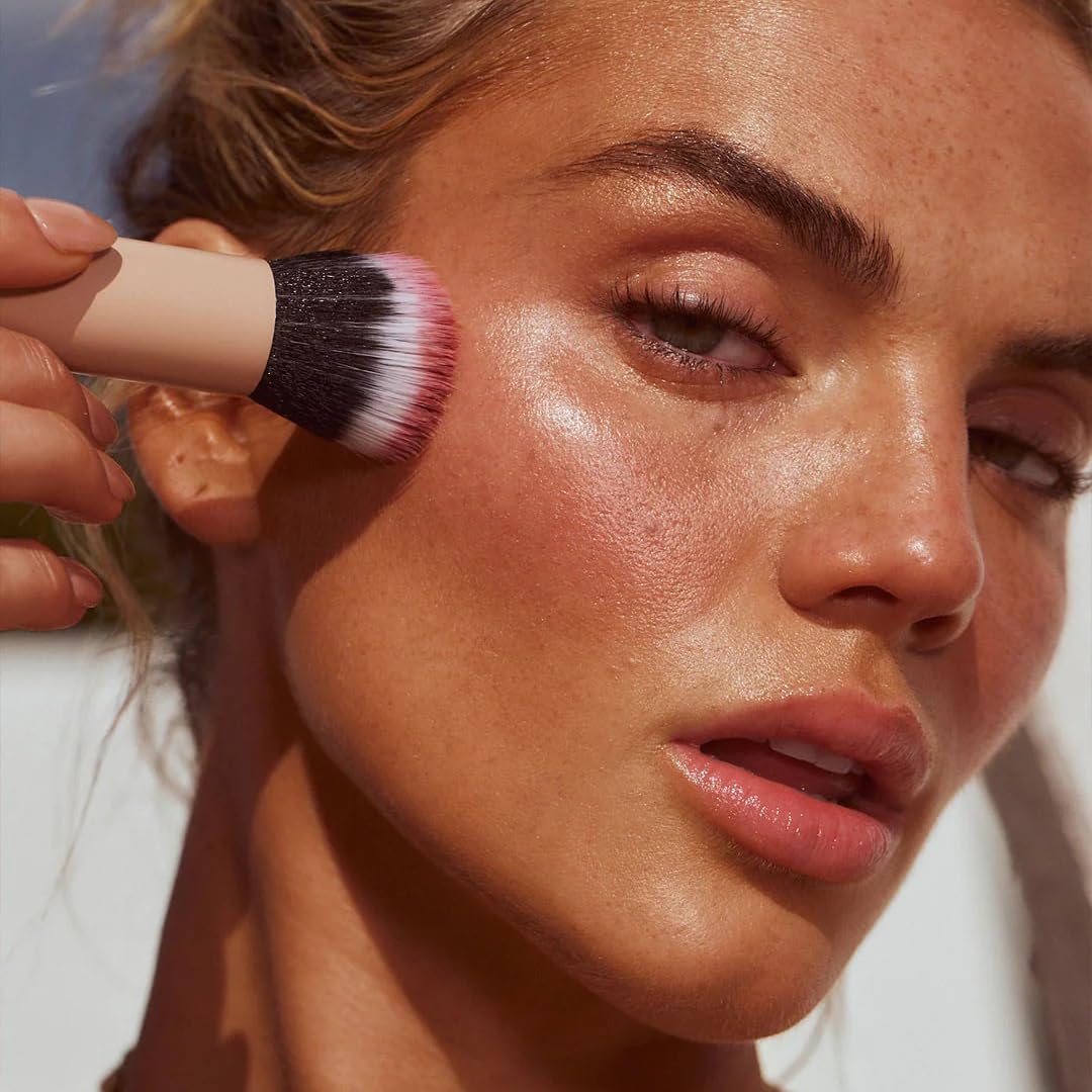 + Lux Unfiltered Blending Face Brush, Makeup Tool for Applying, Contouring & Blending Bronzer, Blush & Other Makeup, Can be Used