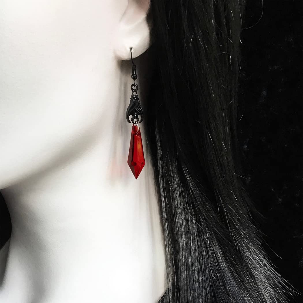 Gothic Dark Bat Dangle Earrings Red Black Crystal Gems Bat Earrings Punk Rock Style Bats Animal Earrings Halloween Costumes Earrings Jewelry for Women (Black)