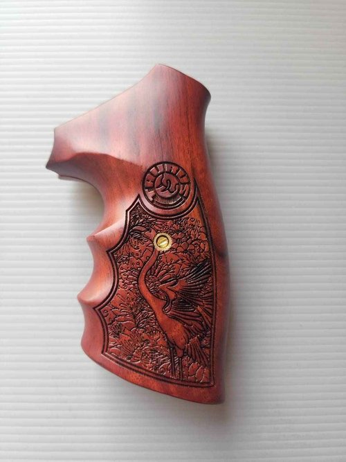 BMPL Hardwood Luxury Laser Grips Compatible with Taurus Medium/Large Frame.357 M44, 65, 66, 80, 82, 83, 96, 431, 441, 607, 608, 669 Revolver Handmade
