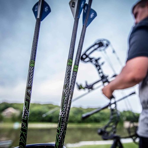 Victory Archery VF TKO 0.245" Standard Diameter Hunting Arrow (Spine: 300, 6 Pack Fletched, Straightness ± 0.003 - Gamer - Green)
