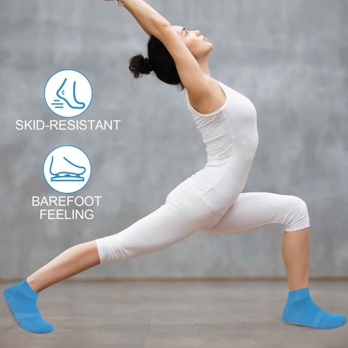 Sophproton 100 Pairs Trampoline Socks Bulk Pack Non Slip Grip Yoga Socks Pilates Hospital Slipper Socks for Men Women Teens